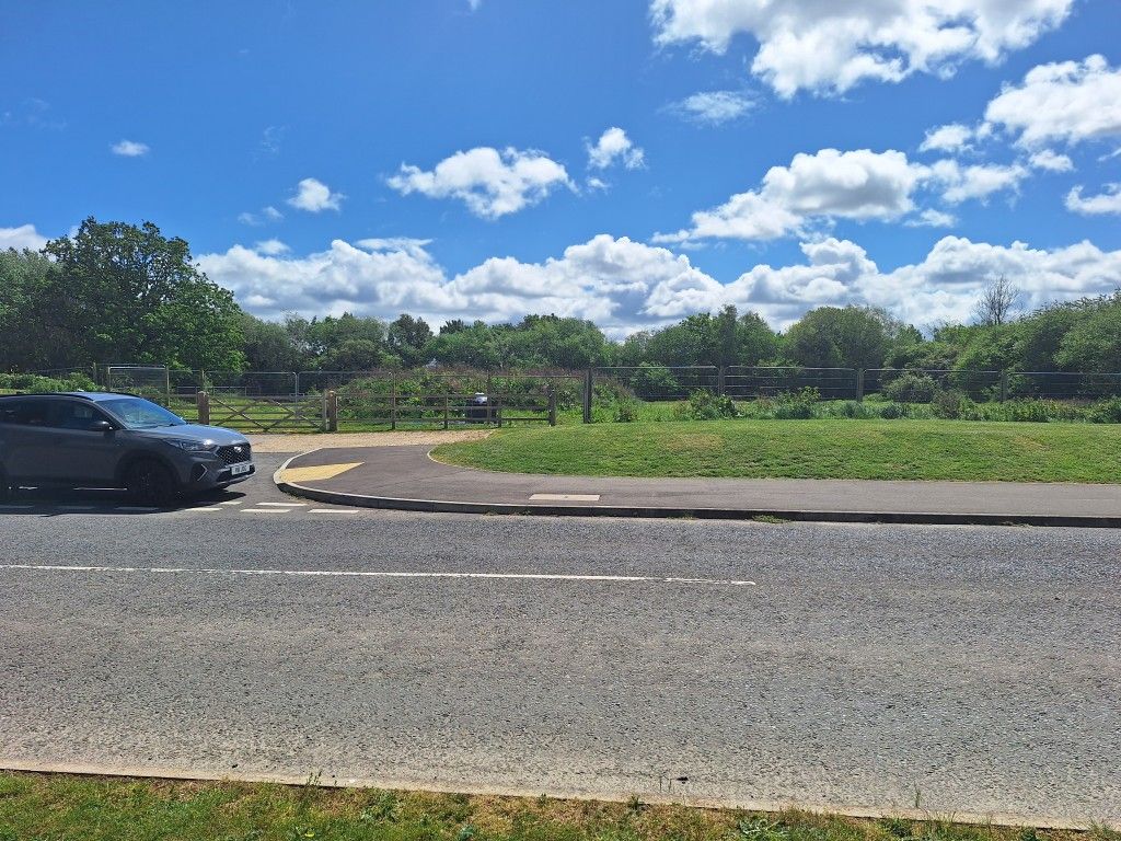 Property photo 1 of 2