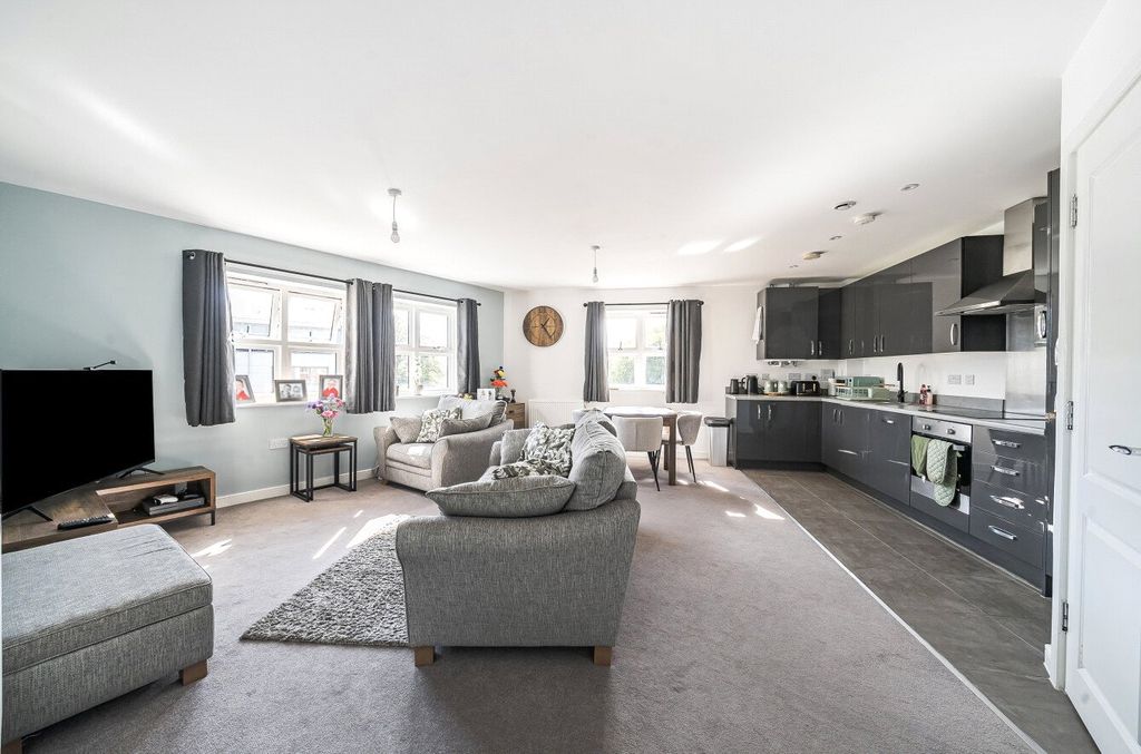 Property photo 2 of 10 1359171-5-68Dbd64...