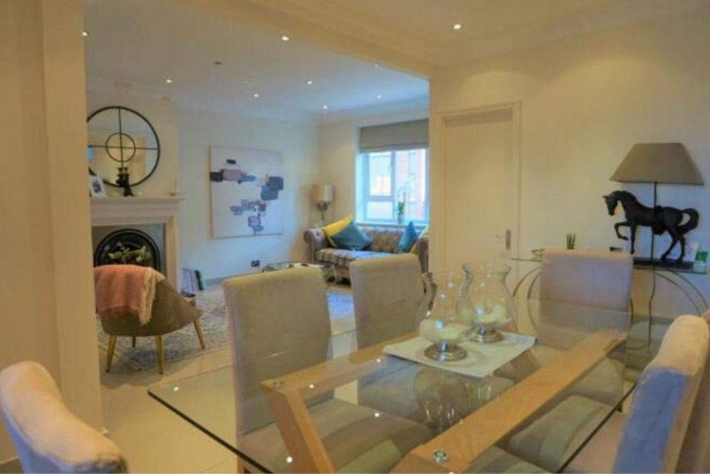 Property photo 3 of 12