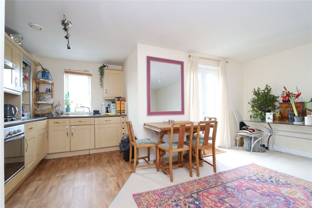 Property photo 3 of 12 Picture No. 13