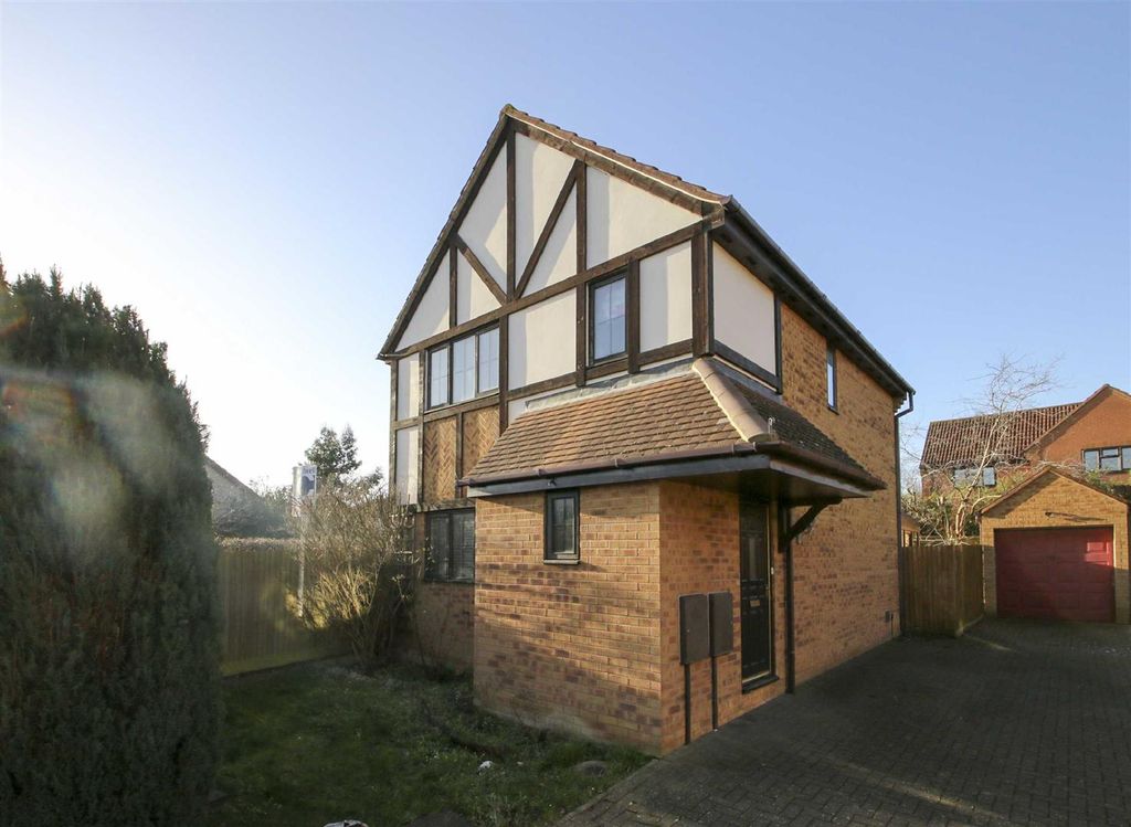 Property photo 1 of 11