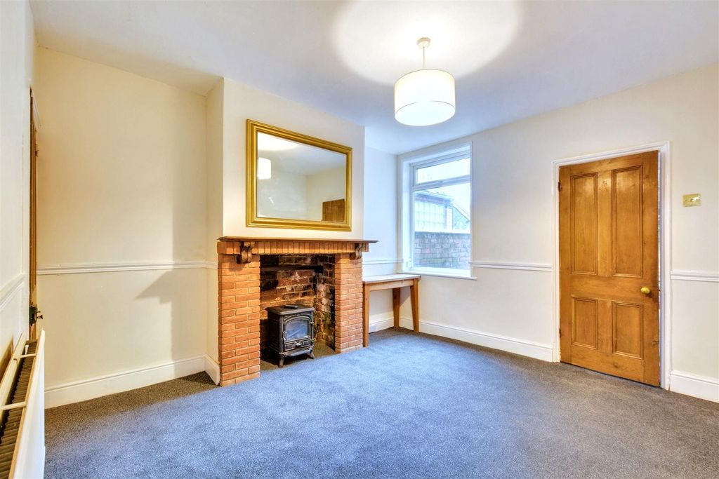 Property photo 3 of 20 Dining Room