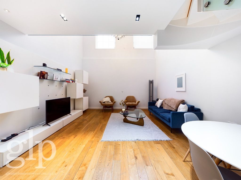 Property photo 3 of 12 3520696