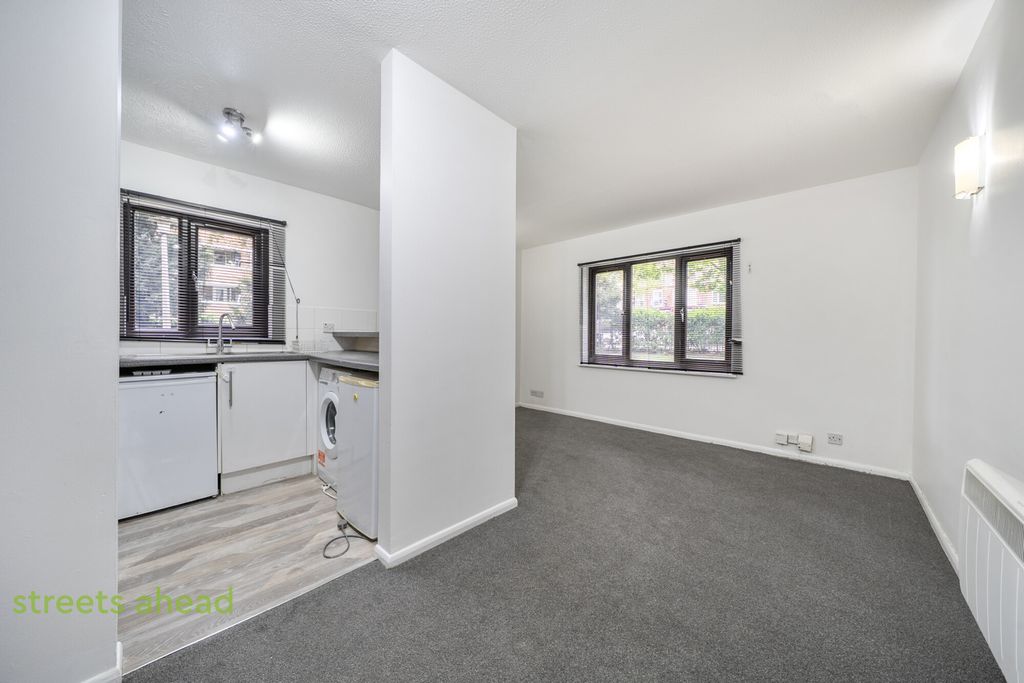 Property photo 3 of 11 0ee68Ff7-3c49-410...