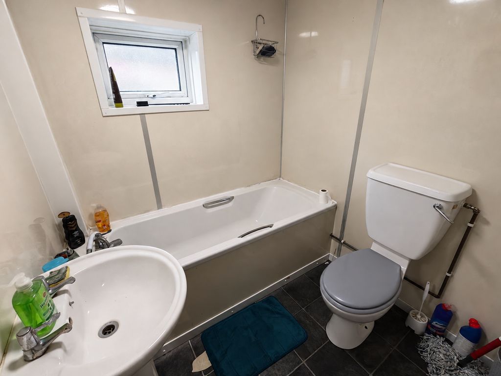 Property photo 3 of 3