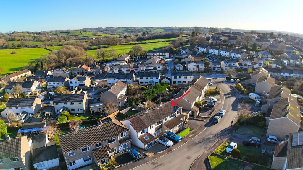 Property photo 1 of 45