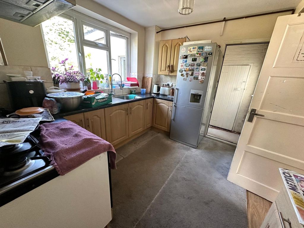 Property photo 3 of 9 Picture No. 13