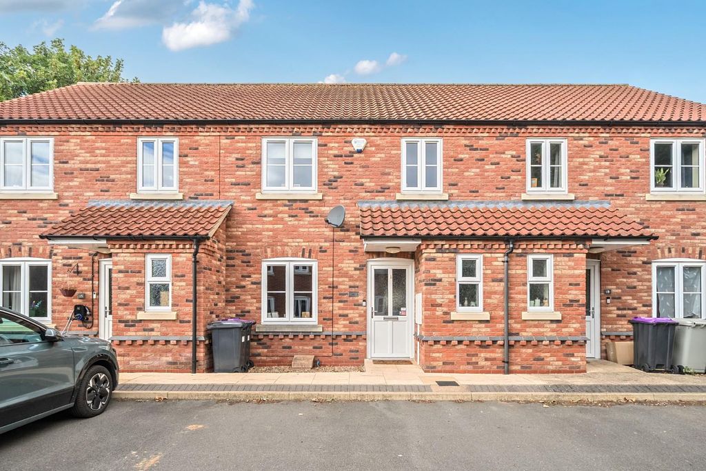 Property photo 1 of 21 Terrace Of Only 3 Properties.Jpg