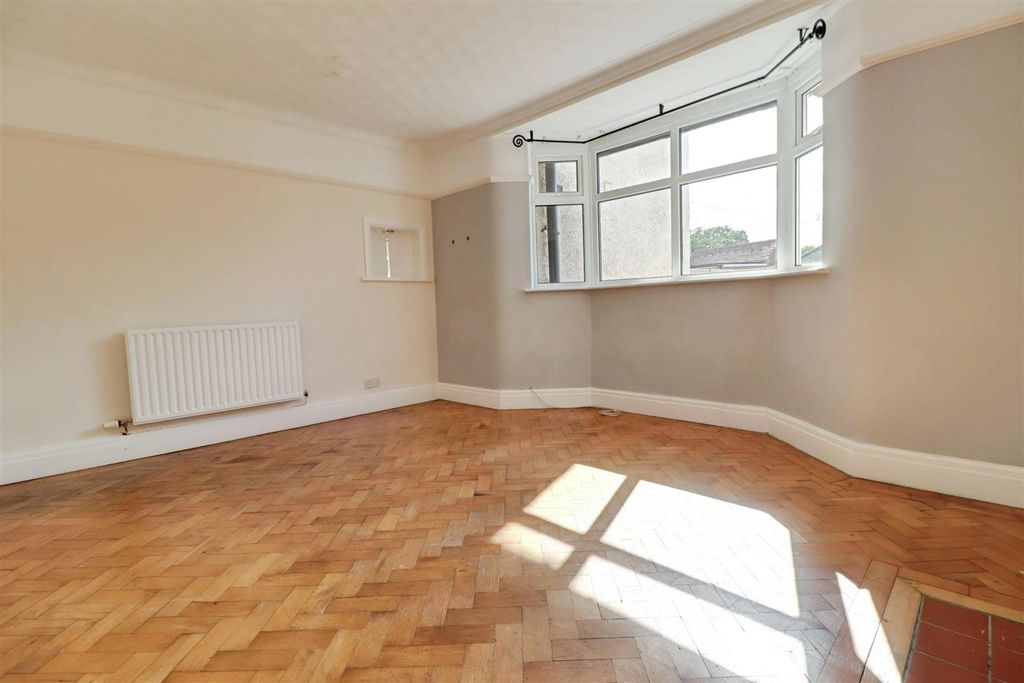 Property photo 2 of 34 0Fe7Bd43-Img_3755-Img_3757.Jpg