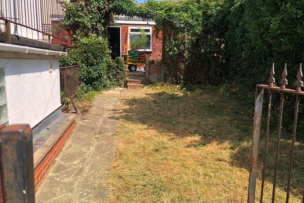 Property photo 3 of 3 Land Adjoining 61 Moordown, Plumstead, London, Se18 3Na