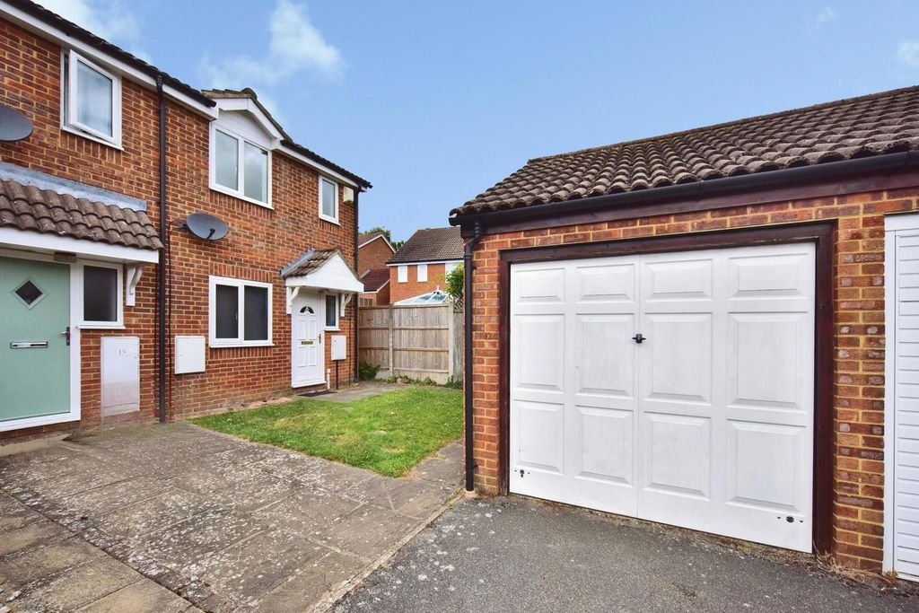 Property photo 1 of 18 Pbox-Img.Jpg