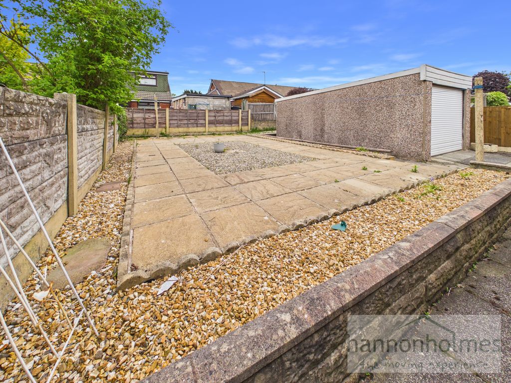 Property photo 3 of 24 Cam05283G0-Pr0180-Still023