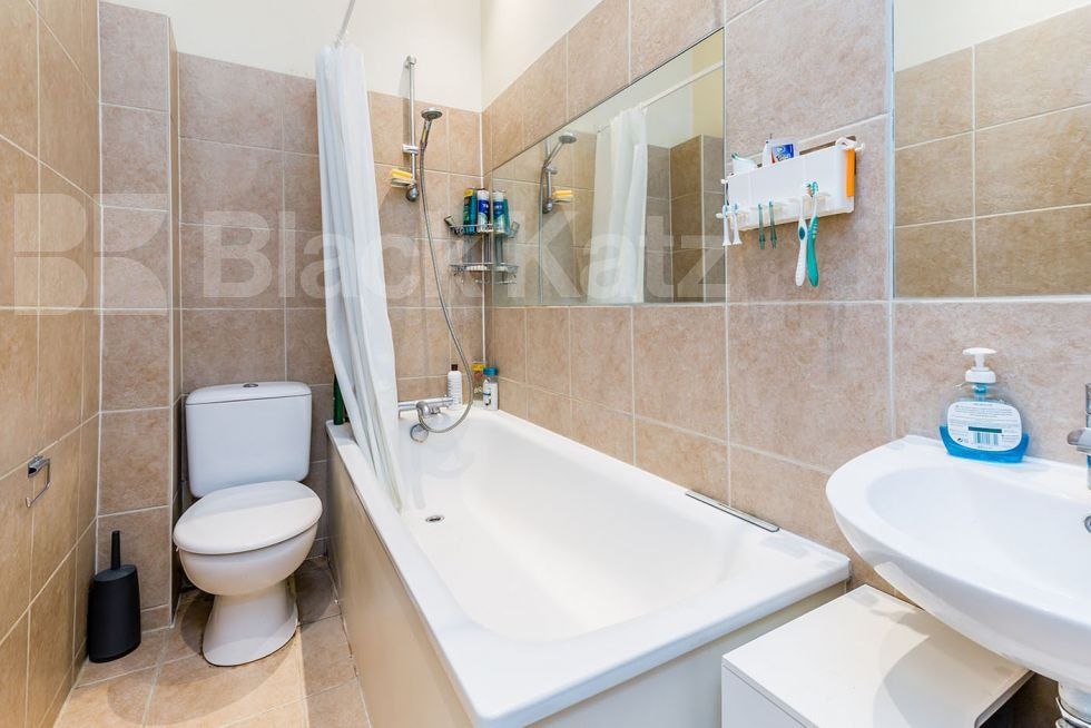 Property photo 3 of 3