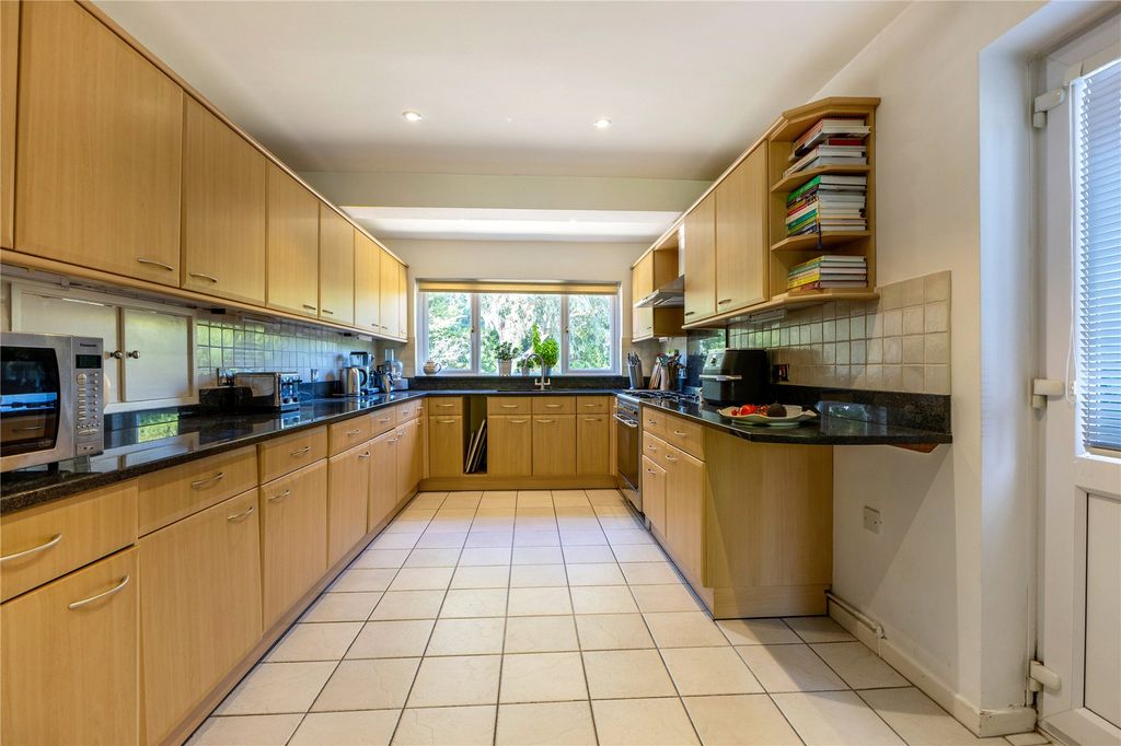 Property photo 2 of 12 Picture No. 07