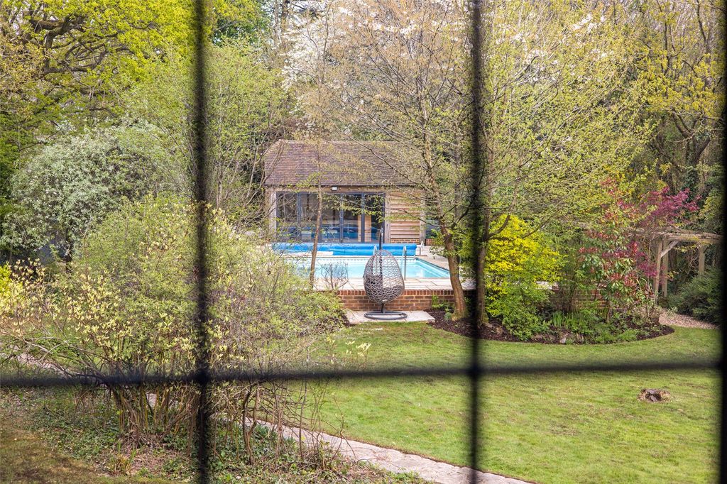 Property photo 3 of 43 Pool And Studio