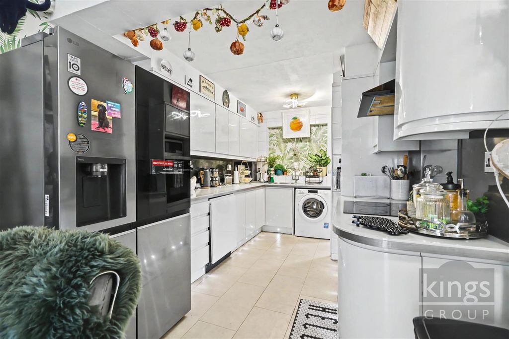 Property photo 2 of 18 Old Orchard_1.Jpg