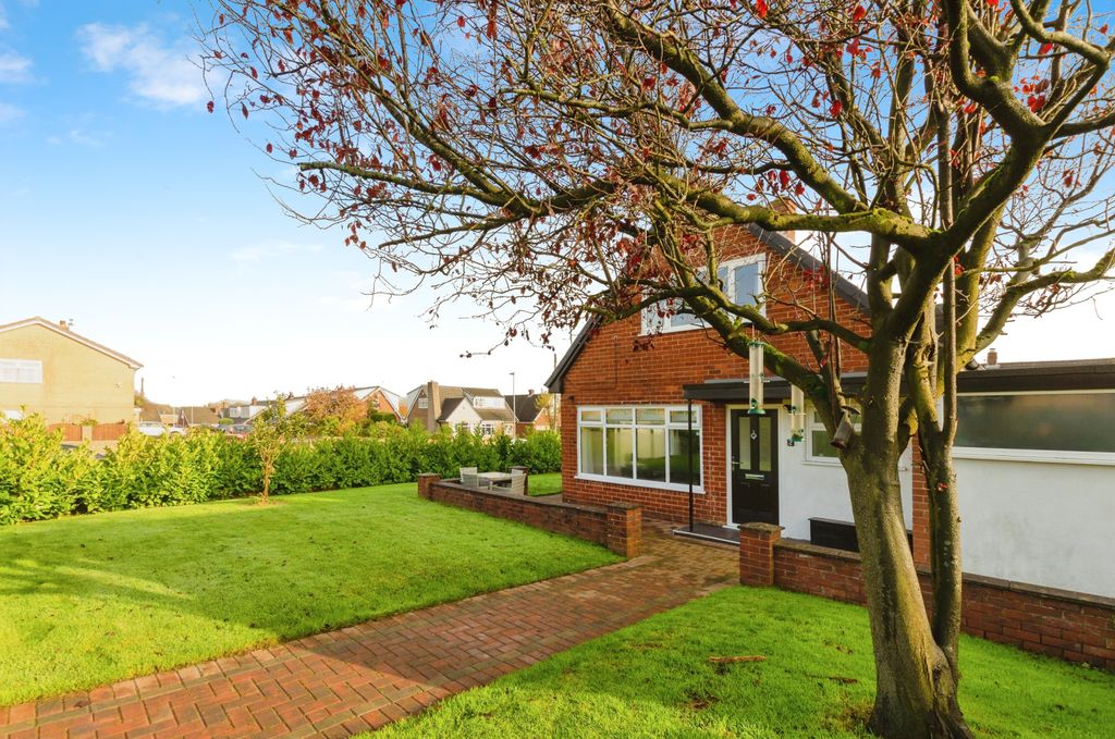 Property photo 1 of 31