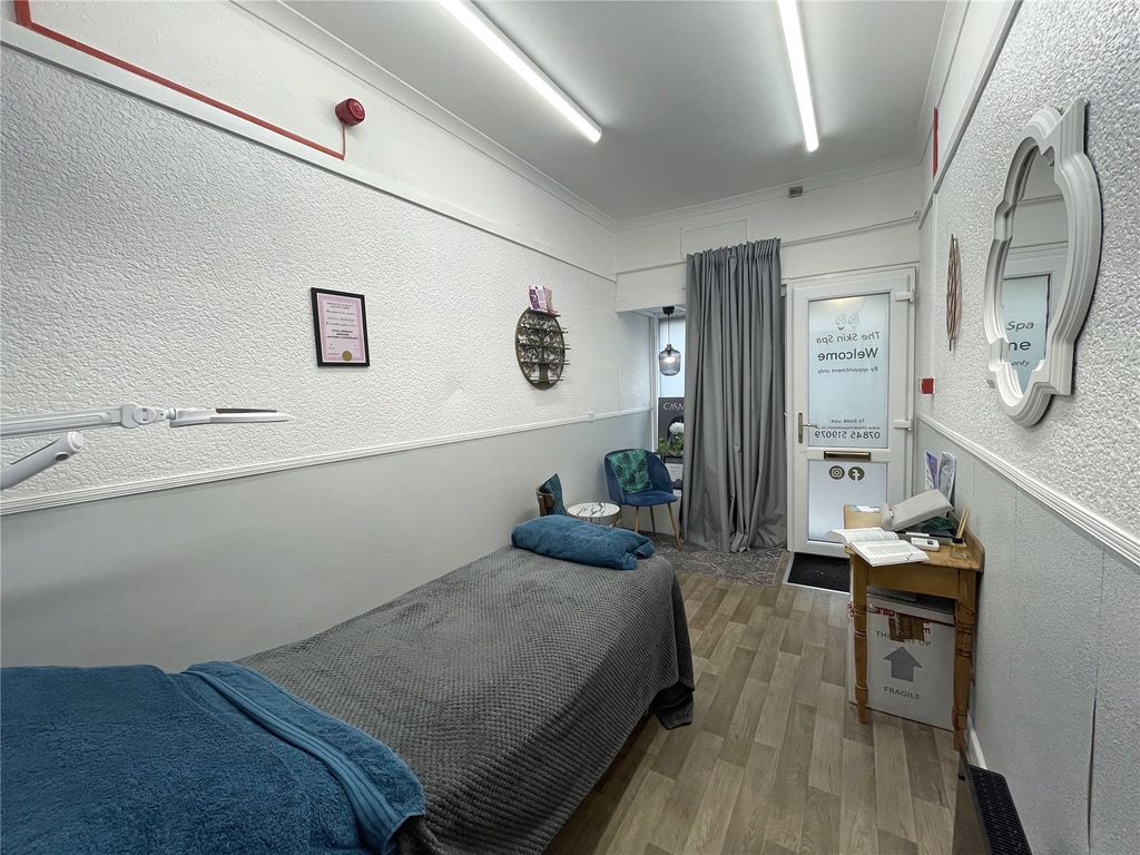 Property photo 3 of 5 Picture No. 14