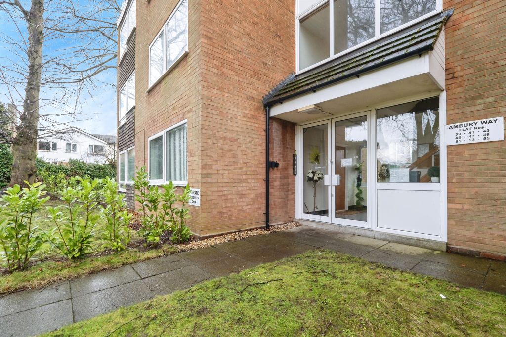 Property photo 1 of 17