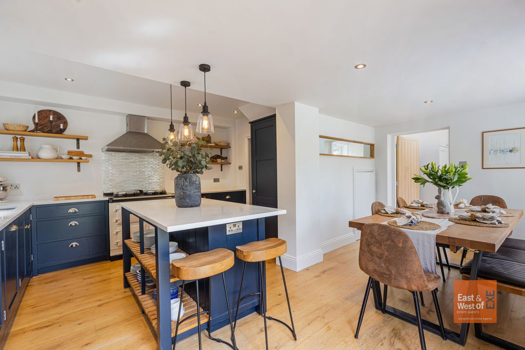 Property photo 2 of 19 A14 - 1 Elm Grove Road Topsham - 260327