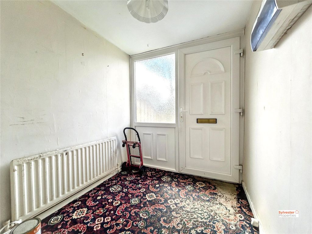 Property photo 2 of 11 Picture No. 10