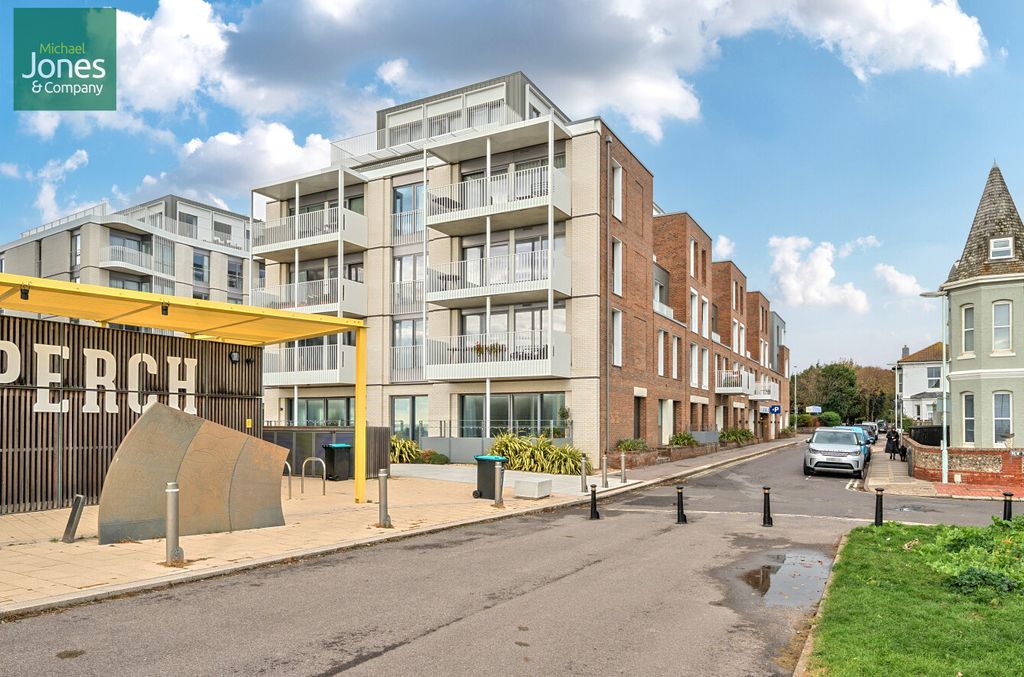 Property photo 2 of 22 External