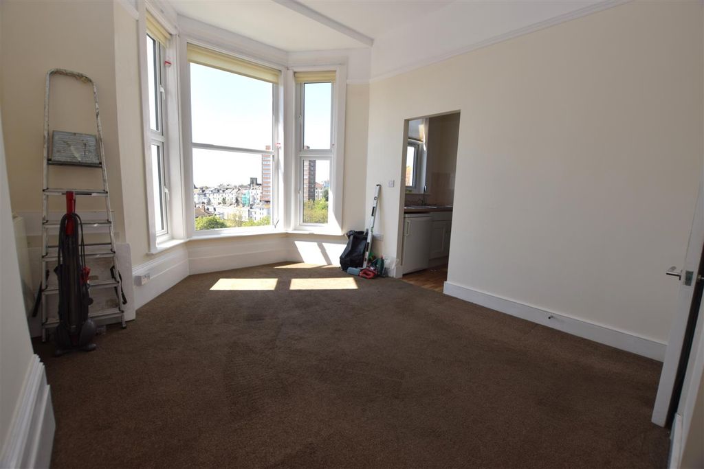 Property photo 2 of 7 Dsc_0504.Jpg