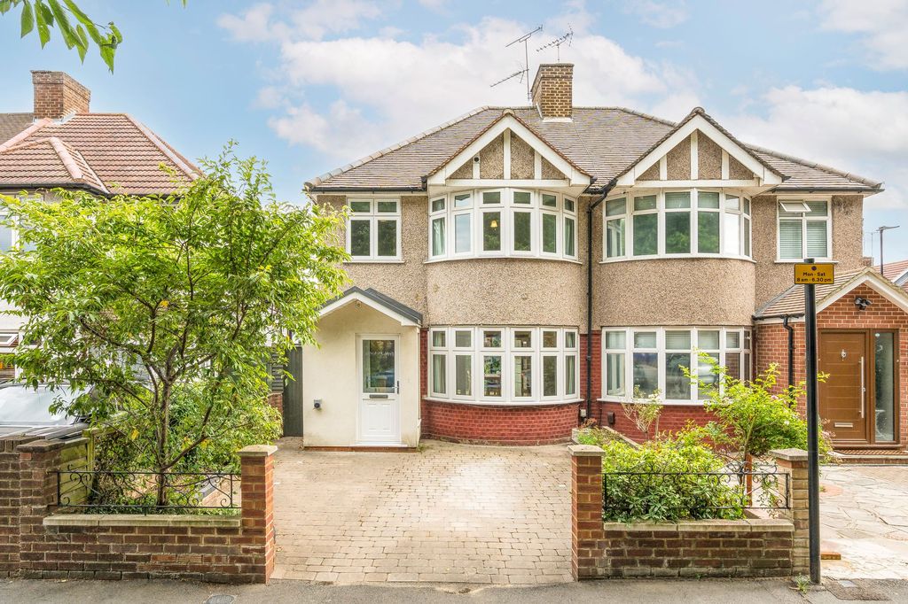 Property photo 1 of 13