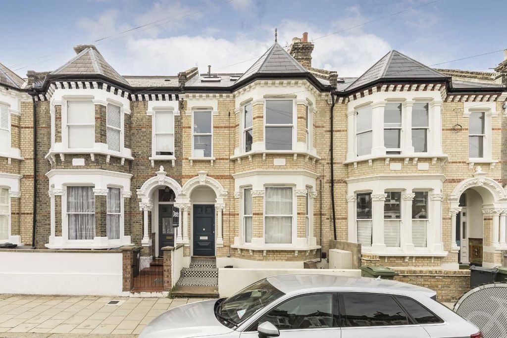 Property photo 1 of 7