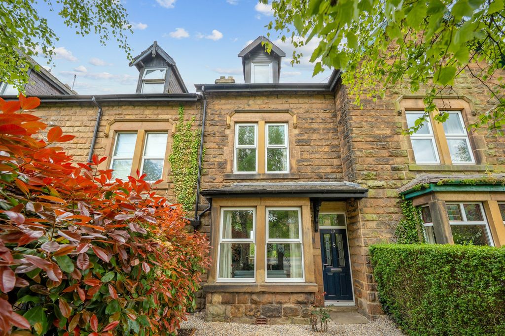 Property photo 1 of 31