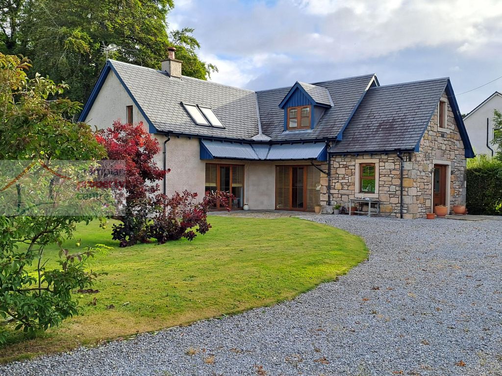 Property photo 1 of 32 1000018680
