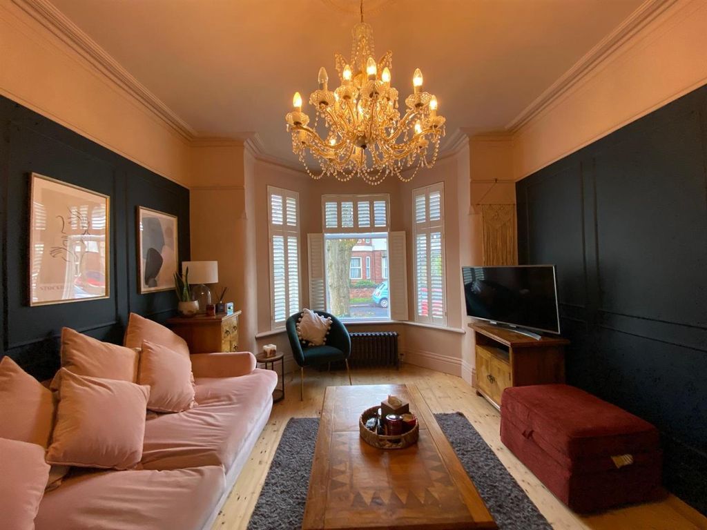 Property photo 2 of 46