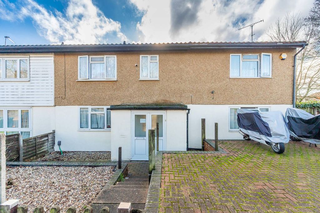 Property photo 1 of 5