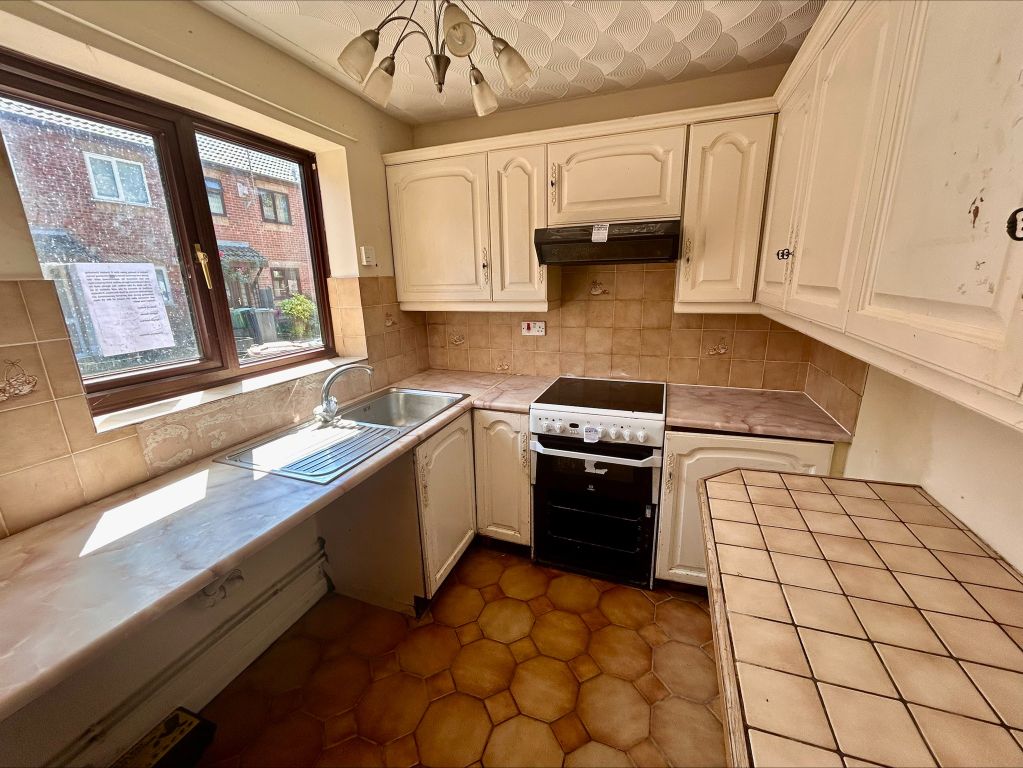 Property photo 3 of 12