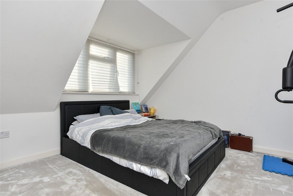 Property photo 2 of 9 Bedroom 1