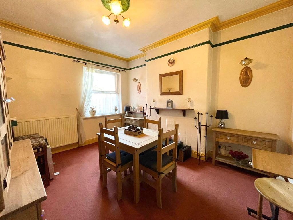 Property photo 3 of 10 Img_3077