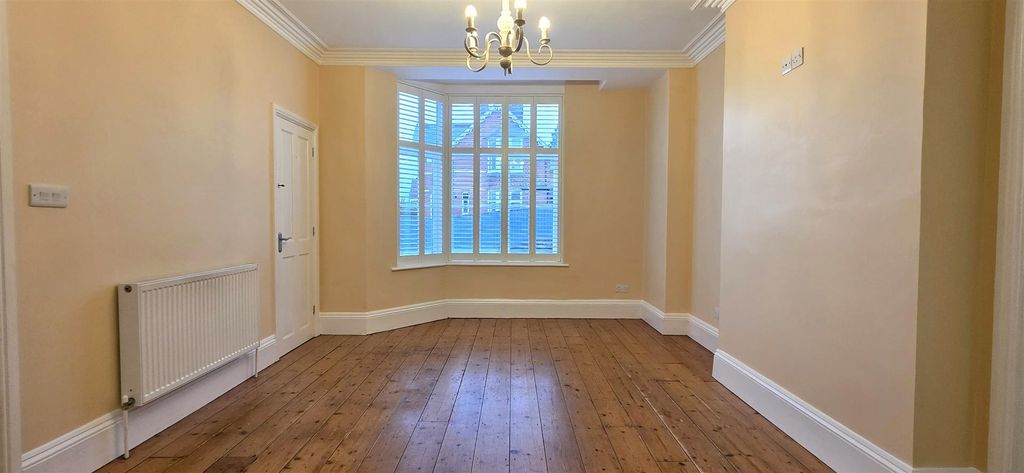 Additional image 4 of 4 bed property to rentVictoria Road, Kington HR5