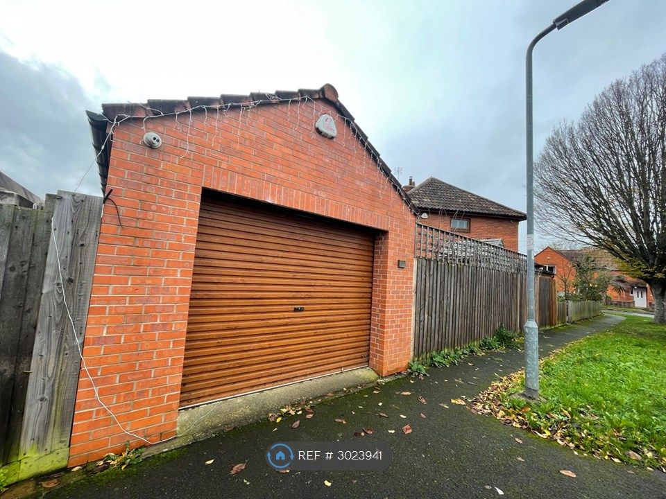 Property photo 2 of 13