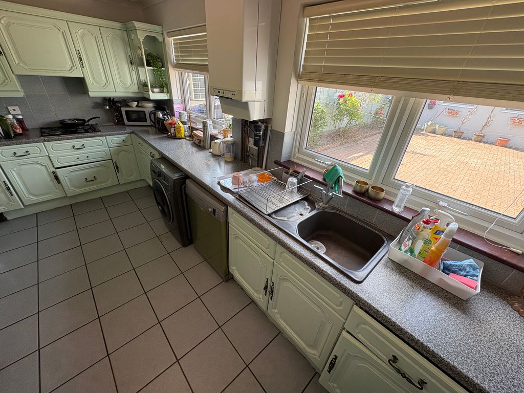Property photo 3 of 6 Img_6121
