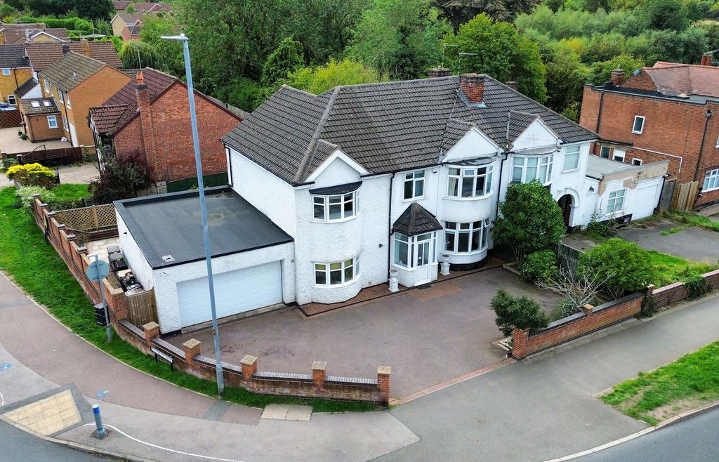 Property photo 1 of 34