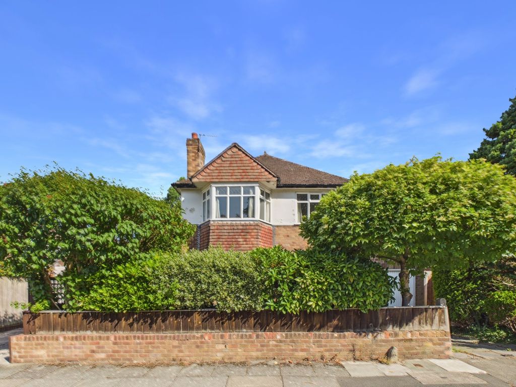 Property photo 1 of 18