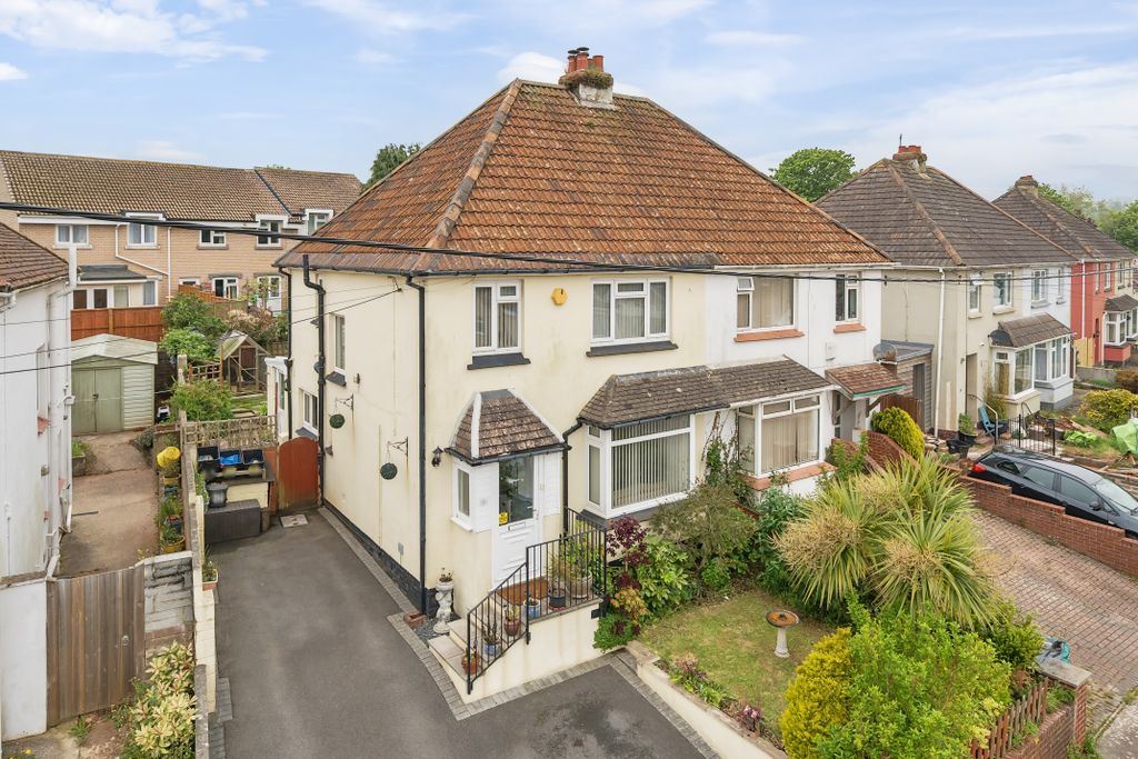 Property photo 3 of 17 1