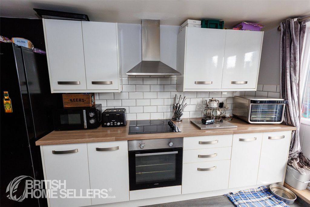 Property photo 3 of 24 Picture No. 41