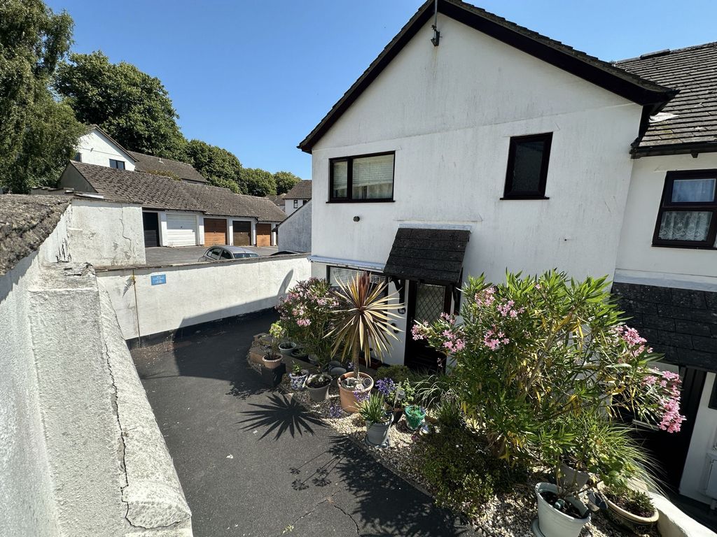 Property photo 1 of 10 Photo 1