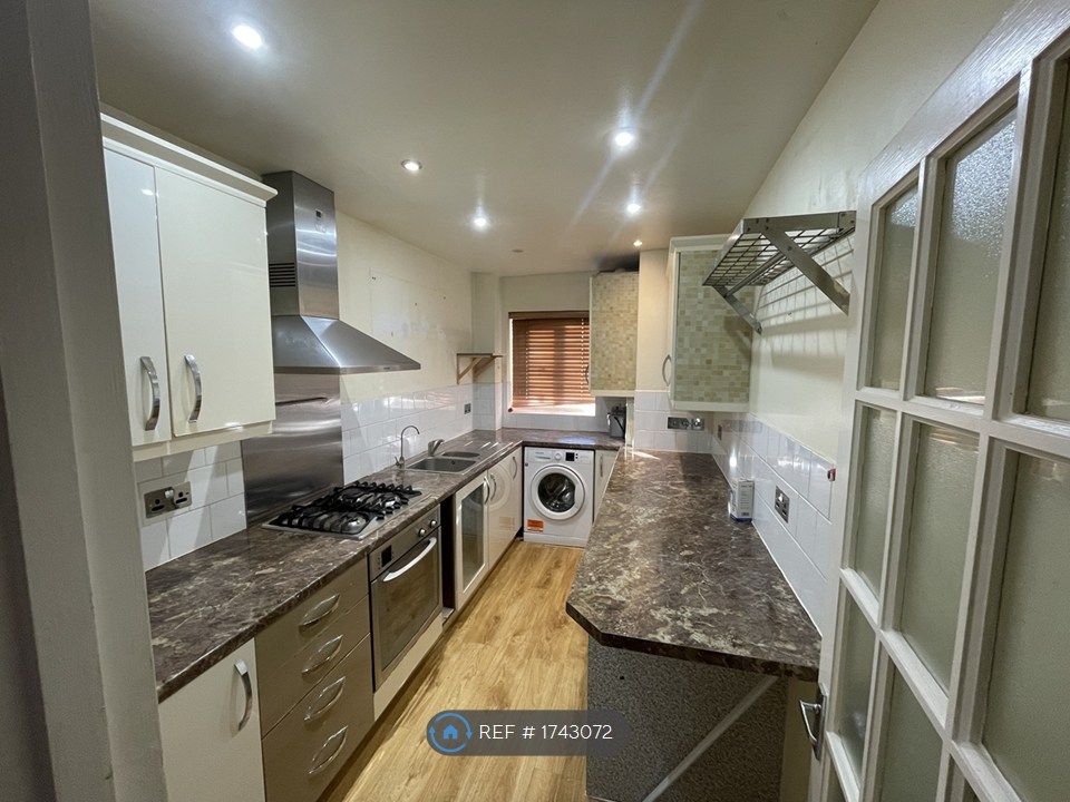 Property photo 3 of 5