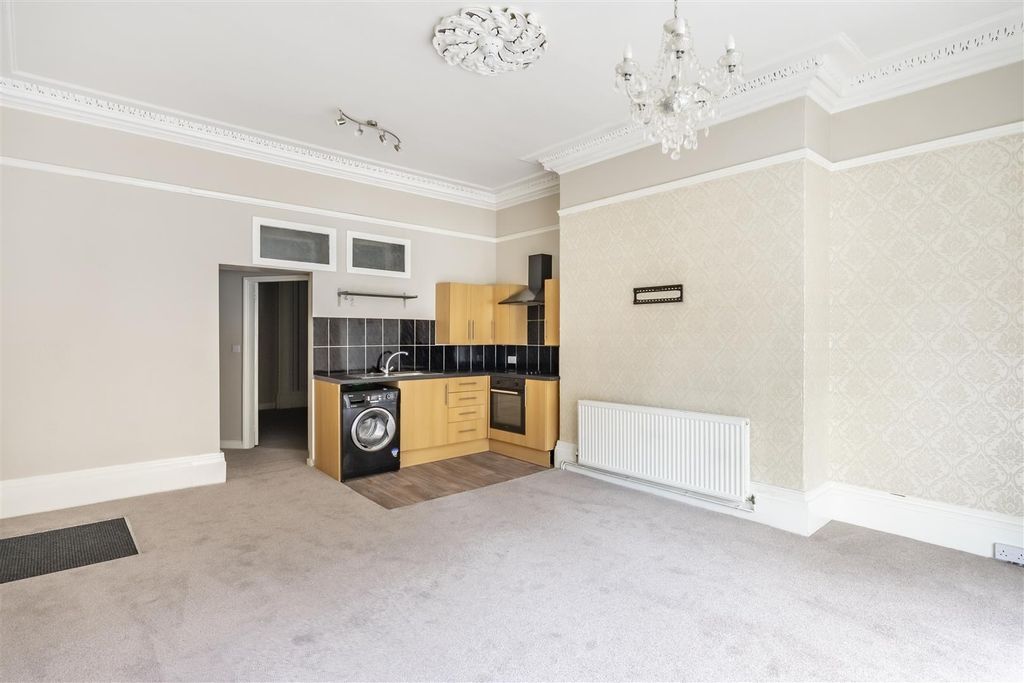 Property photo 3 of 10 2Tc-2.Jpg