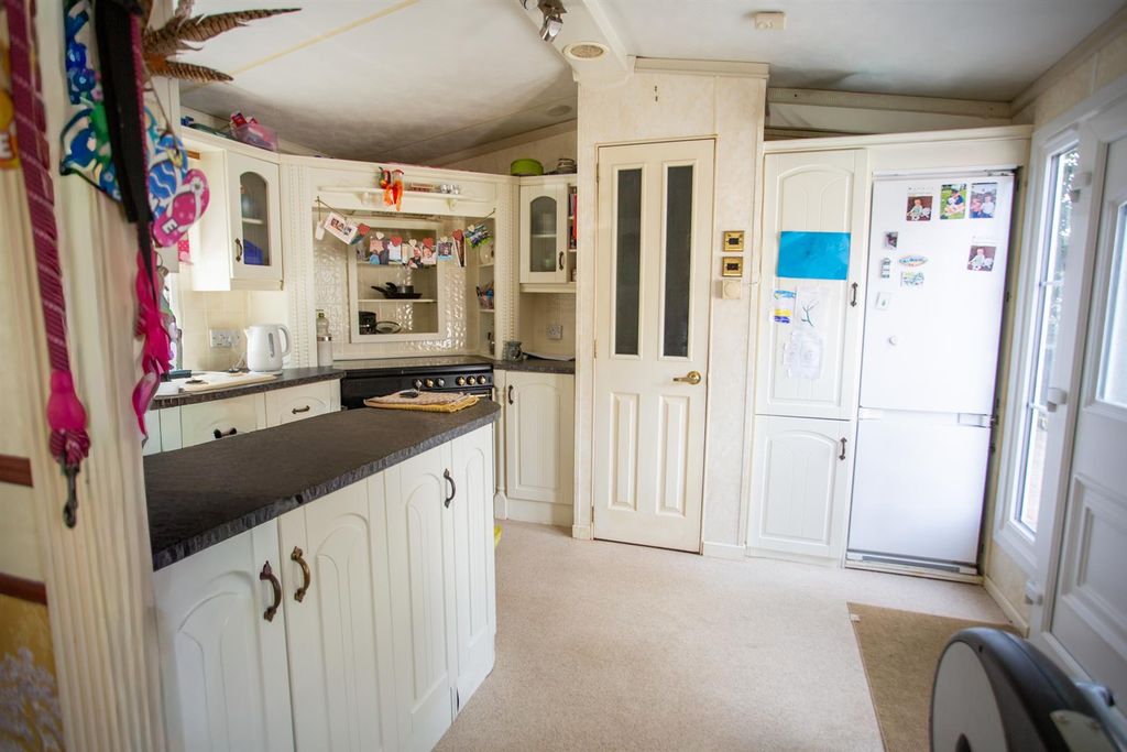 Property photo 2 of 13 Derb9148.Jpg