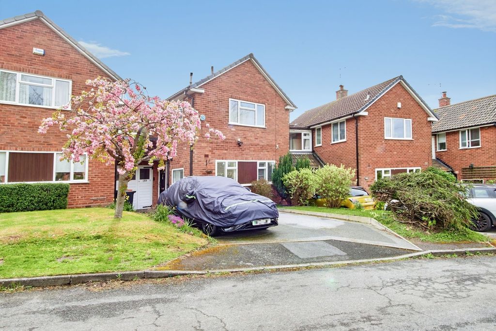 Property photo 1 of 2