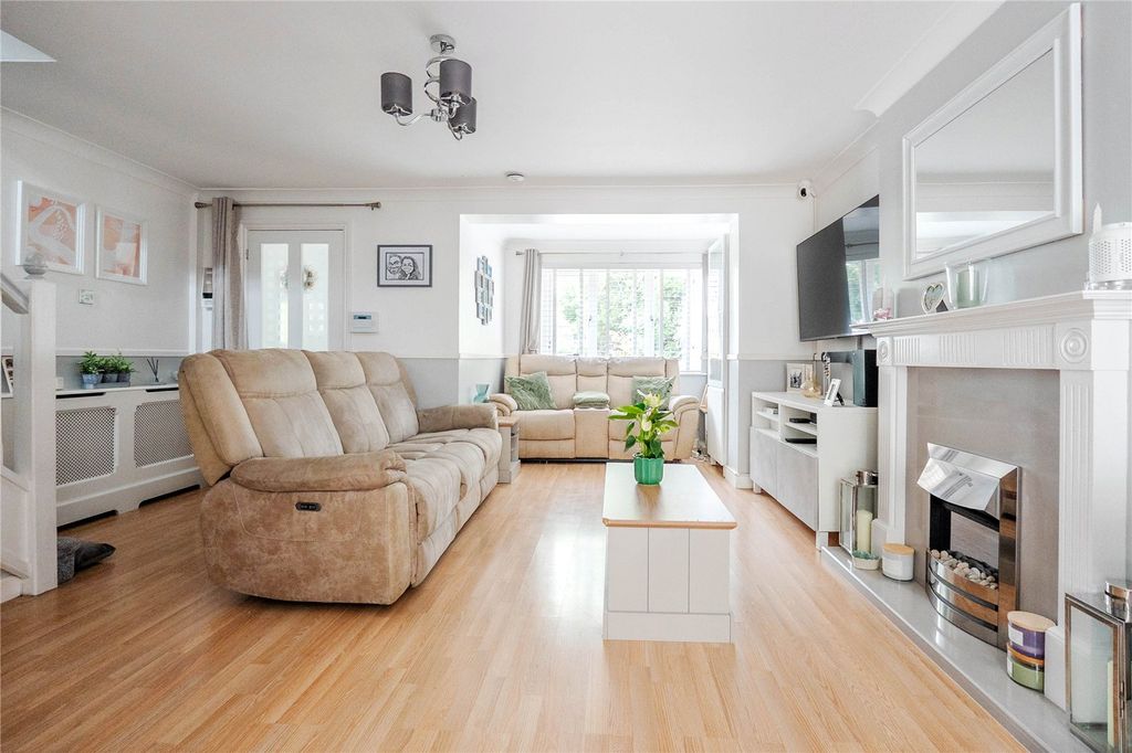 Property photo 2 of 13 Picture No. 03