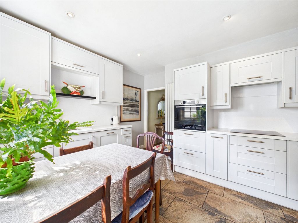 Property photo 3 of 13 Picture 3